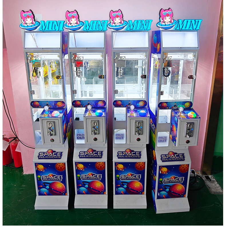 Mega Mini Claw Machine: Macchi - Bill Acceptor Vending recensione e prezzo